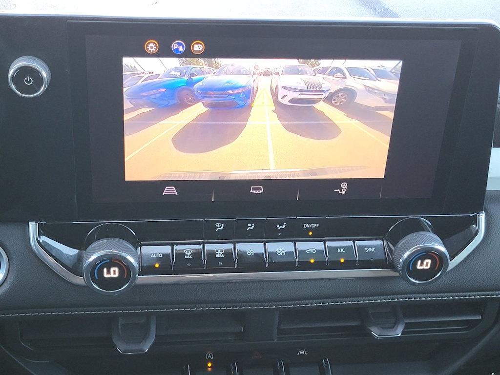 Thumbnail: 2023 Chevrolet Colorado - 28