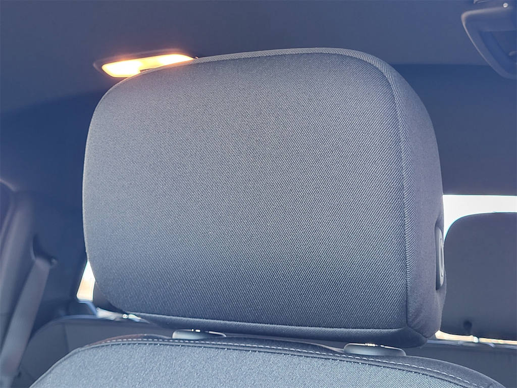 Thumbnail: 2025 Chevrolet Colorado - 12