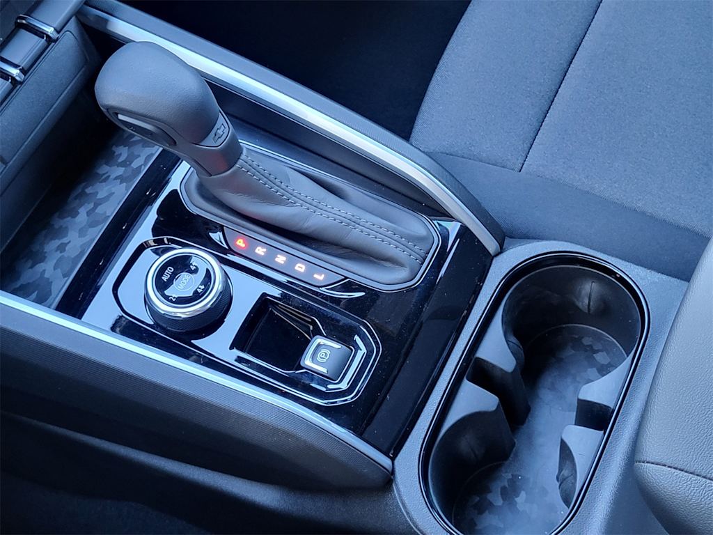 Thumbnail: 2025 Chevrolet Colorado - 24