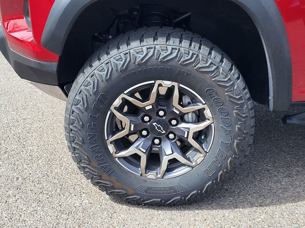 Thumbnail: 2025 Chevrolet Colorado - 19