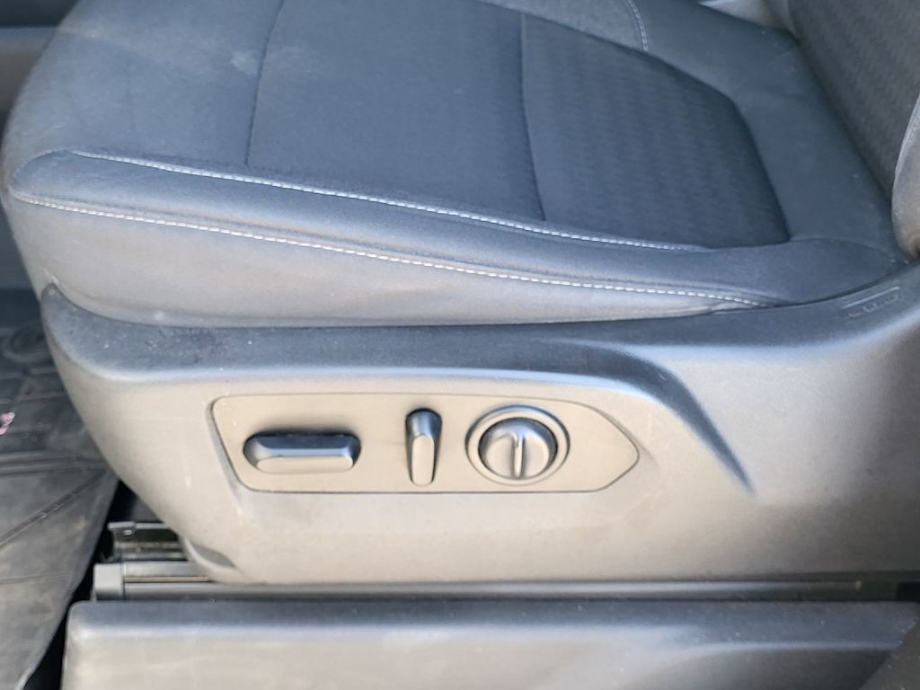 Thumbnail: 2019 Chevrolet Silverado 1500 - 22