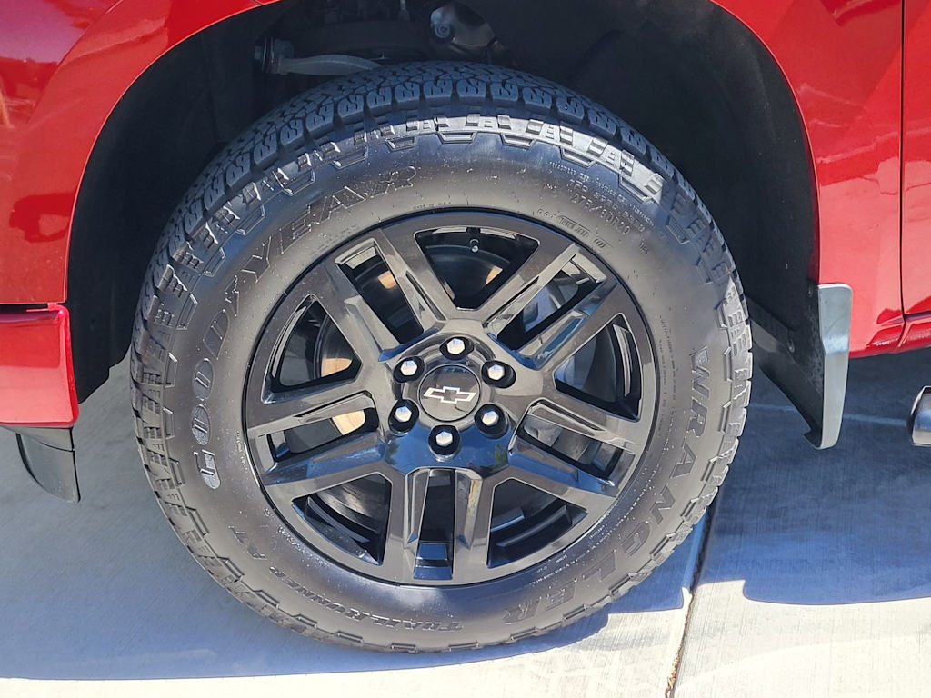Thumbnail: 2023 Chevrolet Silverado 1500 - 18