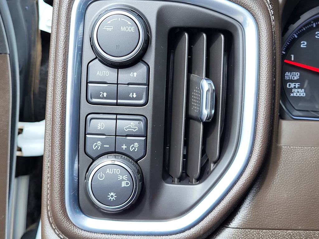 Thumbnail: 2021 Chevrolet Silverado 1500 - 27