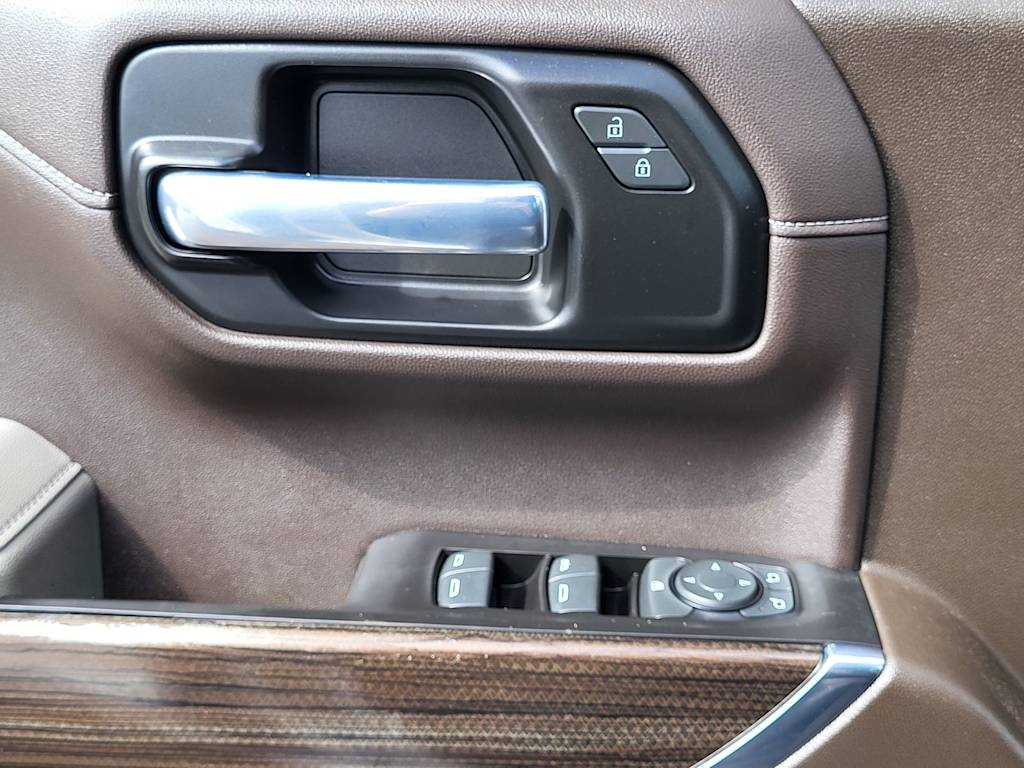 Thumbnail: 2021 Chevrolet Silverado 1500 - 25