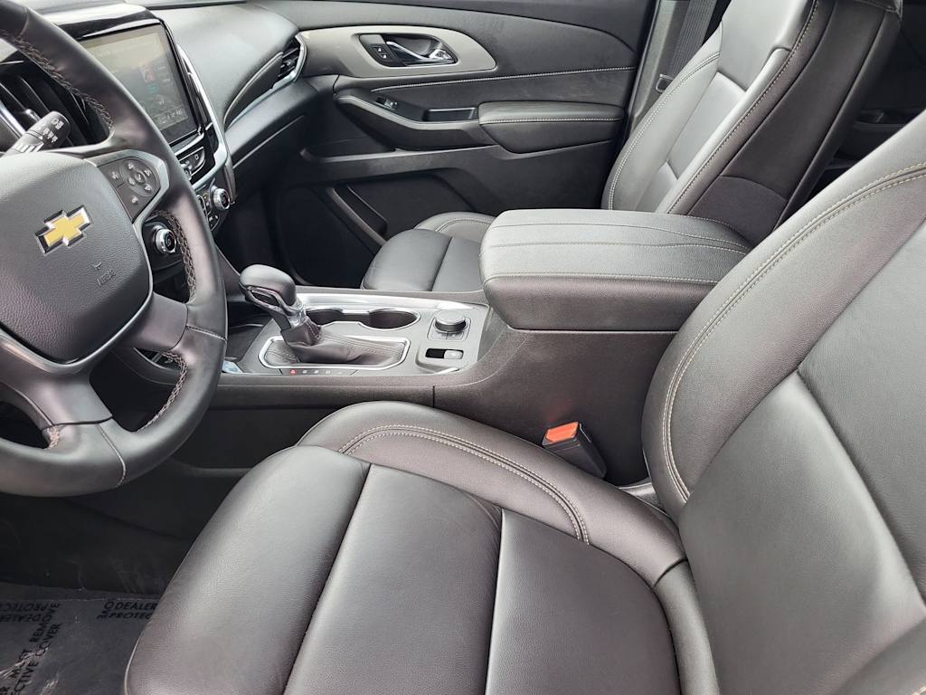 Thumbnail: 2023 Chevrolet Traverse - 9