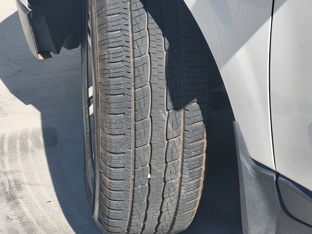 Thumbnail: 2015 Chevrolet Traverse - 15