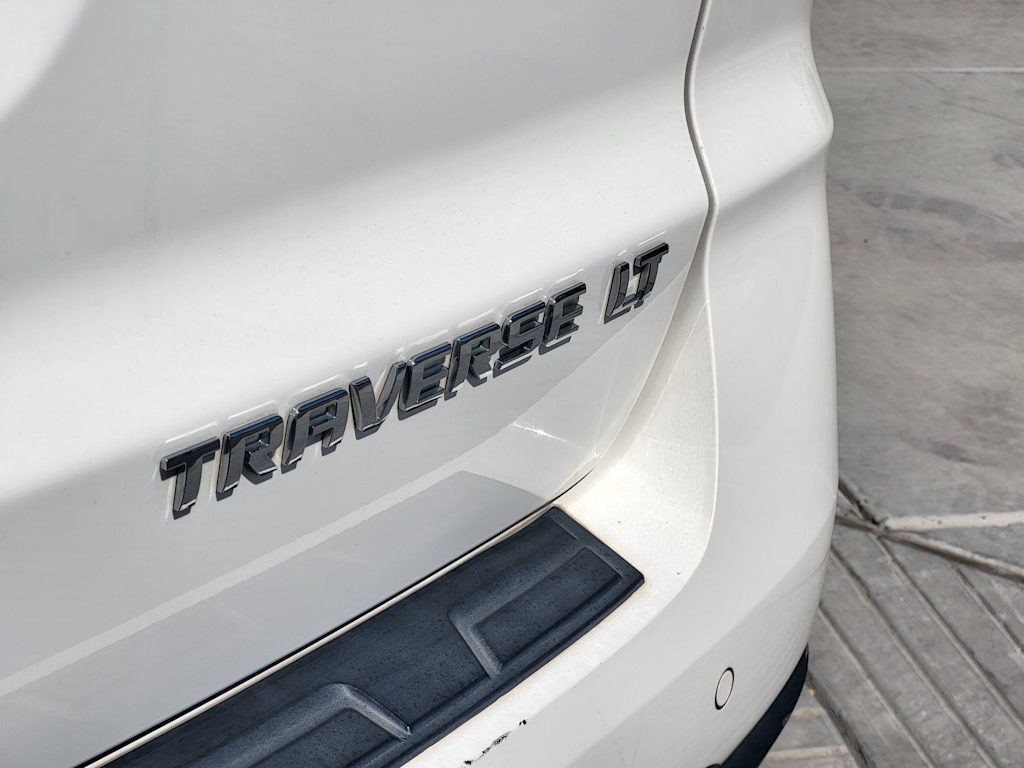 Thumbnail: 2015 Chevrolet Traverse - 5