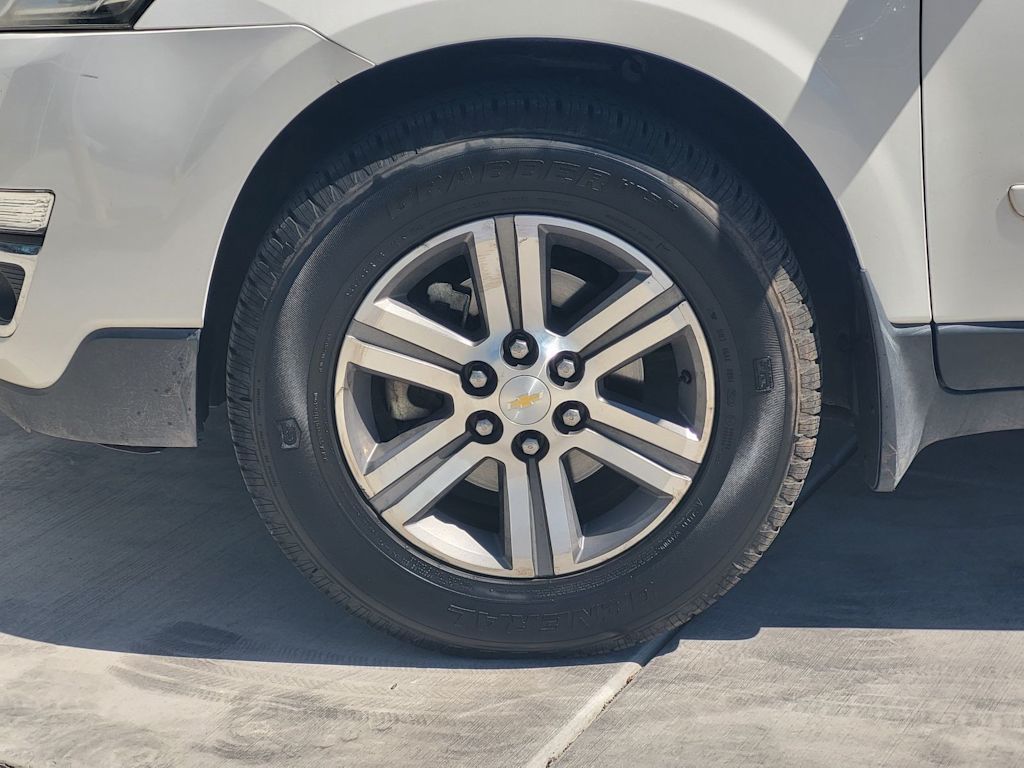 Thumbnail: 2015 Chevrolet Traverse - 6
