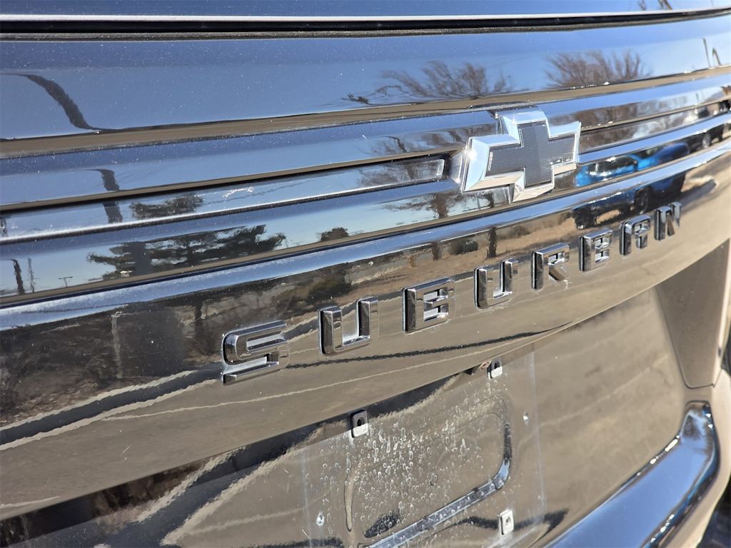 Thumbnail: 2023 Chevrolet Suburban - 28