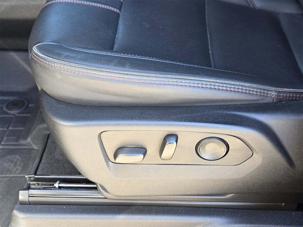 Thumbnail: 2023 Chevrolet Suburban - 24