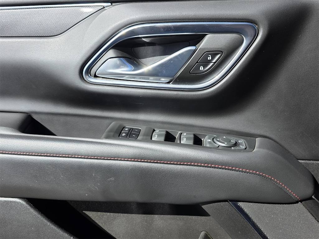 Thumbnail: 2023 Chevrolet Suburban - 18