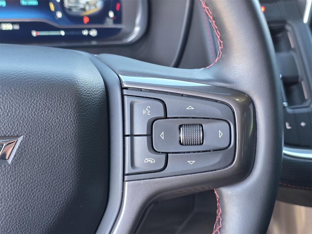 Thumbnail: 2023 Chevrolet Suburban - 21