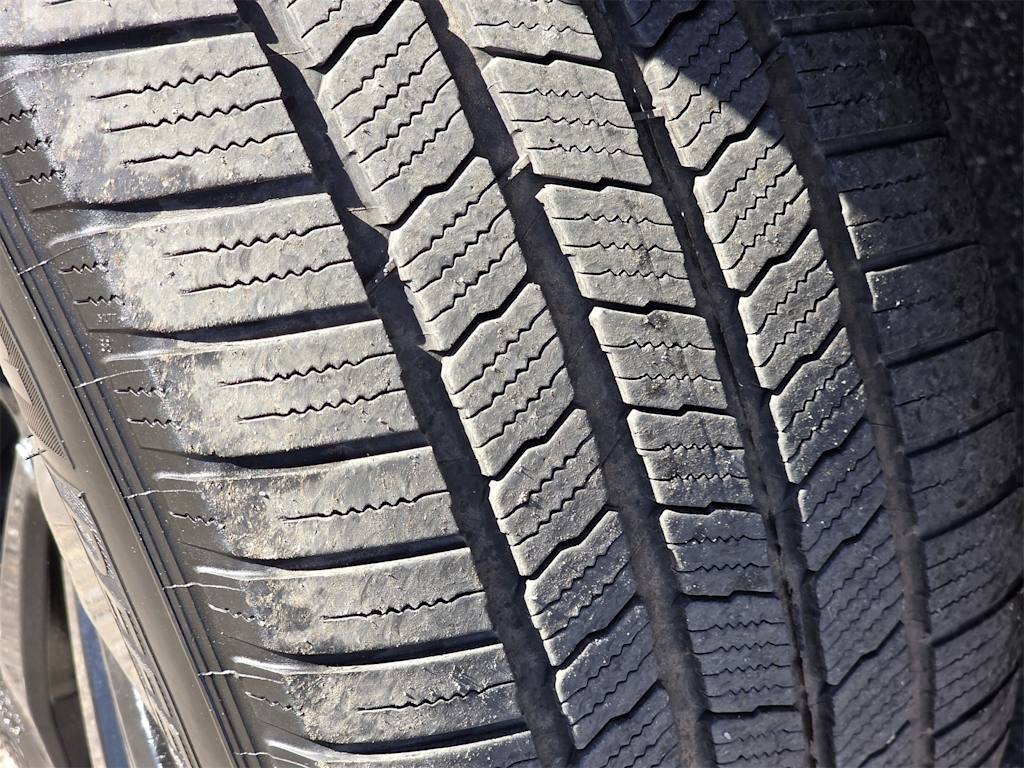 Thumbnail: 2023 Chevrolet Suburban - 8