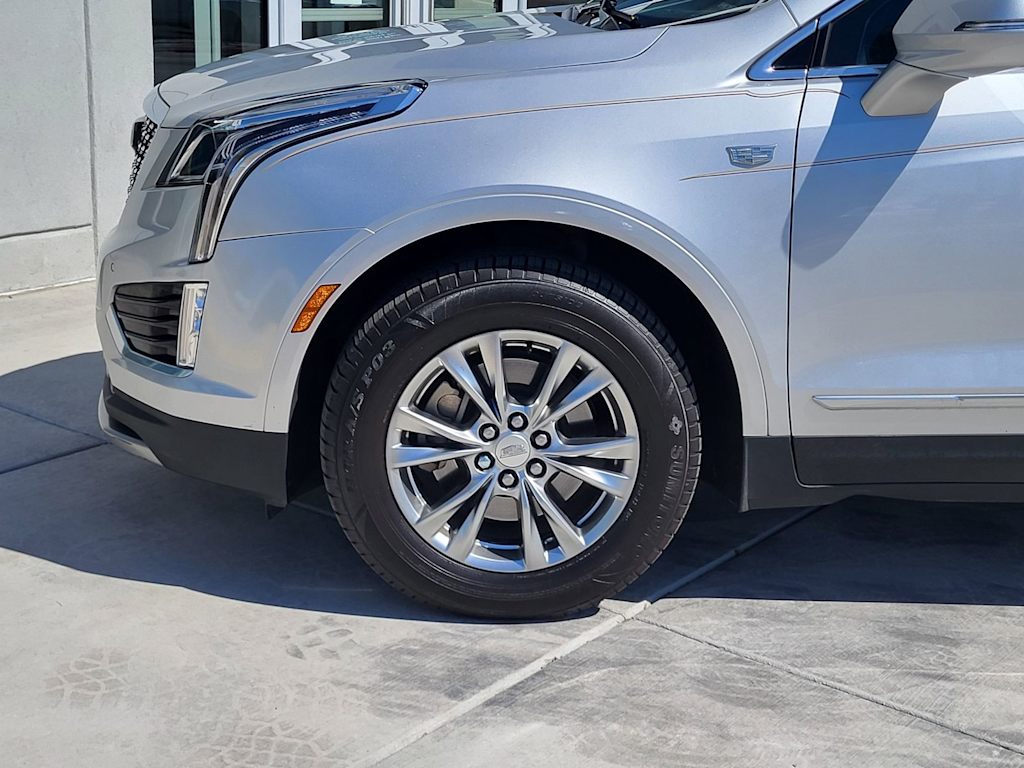 Thumbnail: 2020 Cadillac XT5 - 6