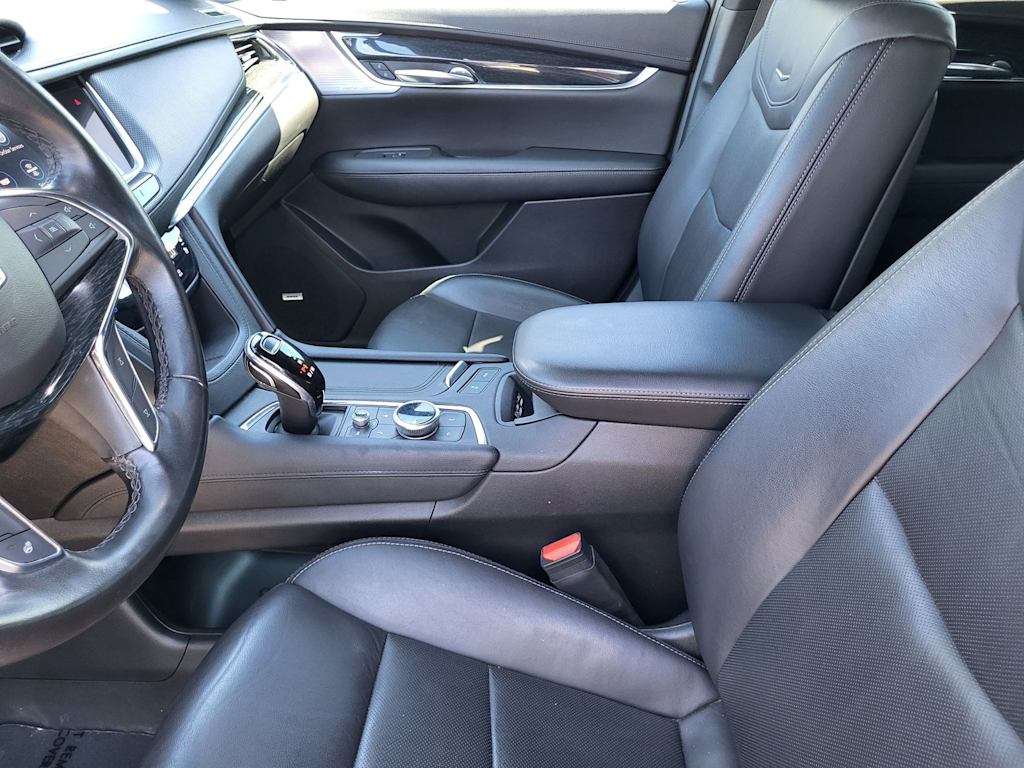 Thumbnail: 2020 Cadillac XT5 - 9