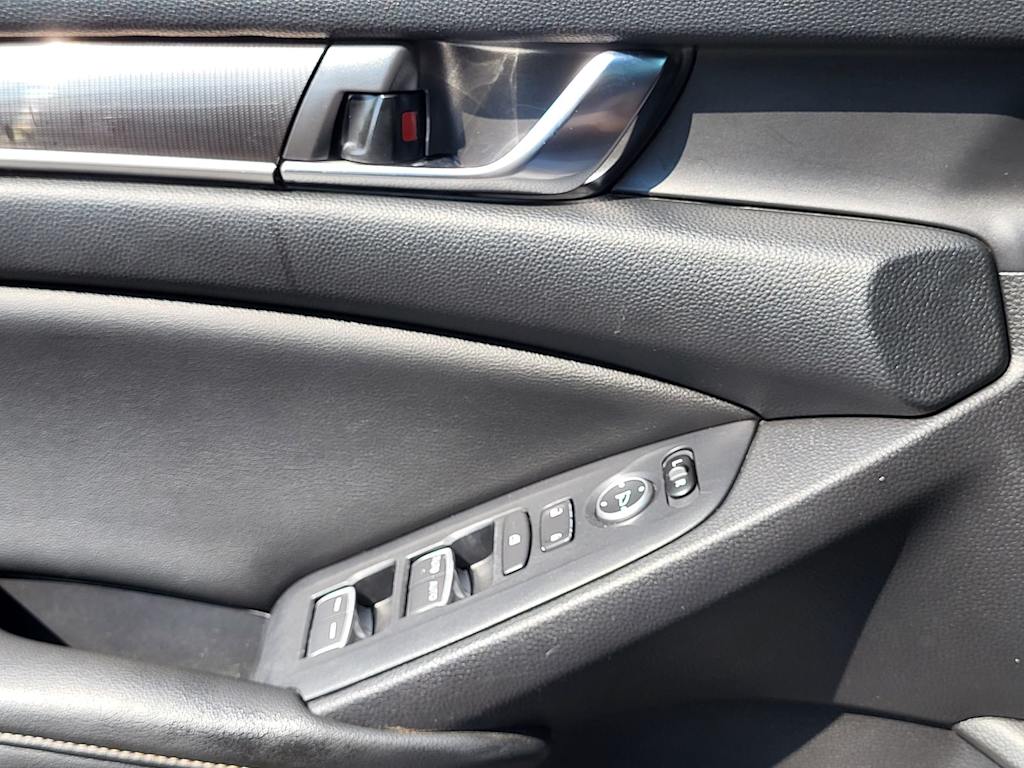 Thumbnail: 2019 Honda Accord - 21