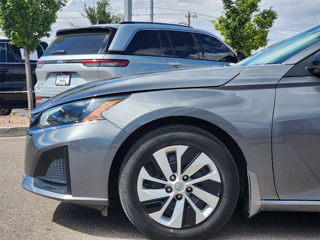 Thumbnail: 2024 Nissan Altima - 8