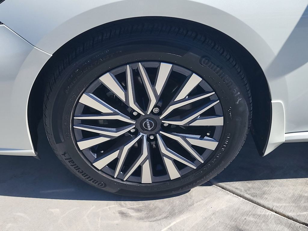 Thumbnail: 2023 Nissan Altima - 20