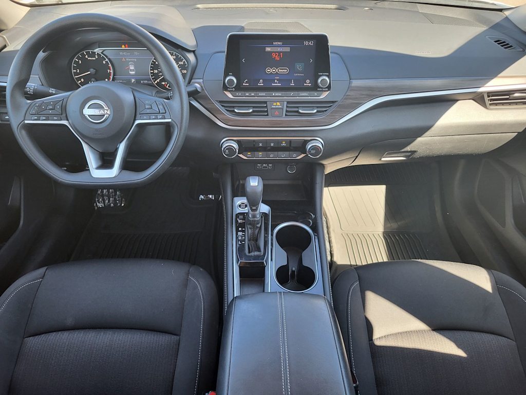 Thumbnail: 2023 Nissan Altima - 8