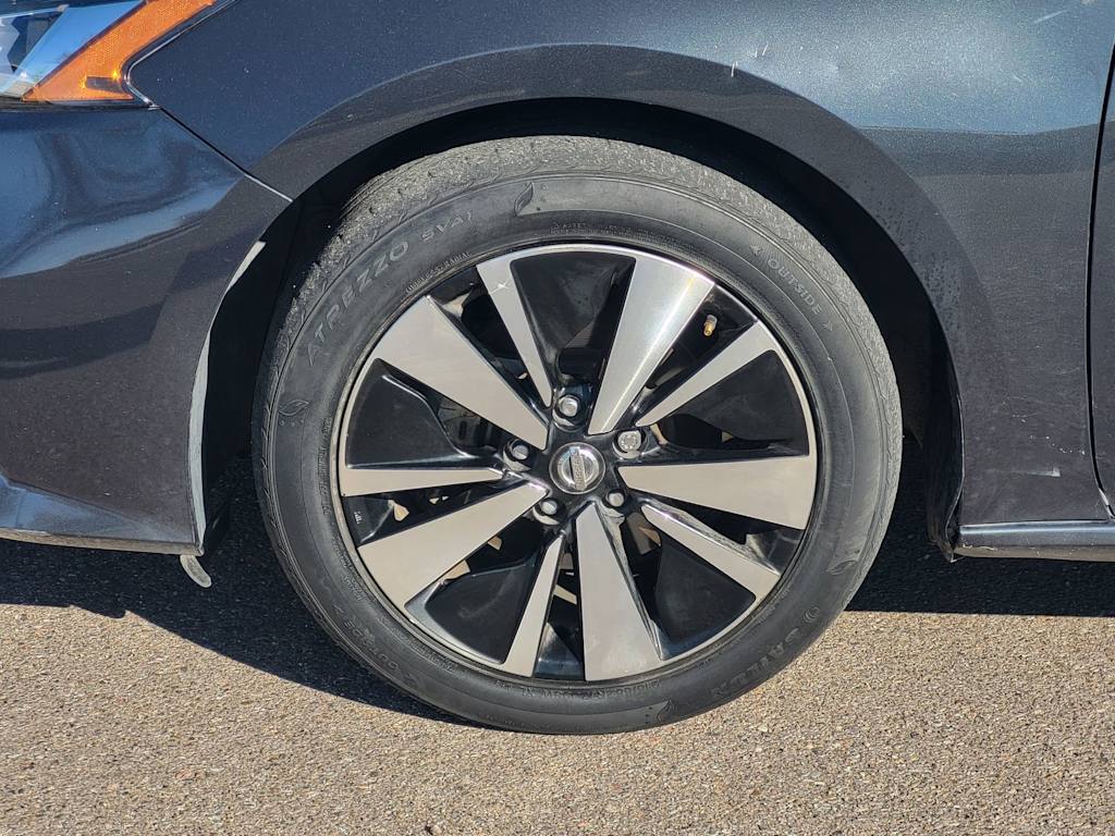 Thumbnail: 2022 Nissan Altima - 18