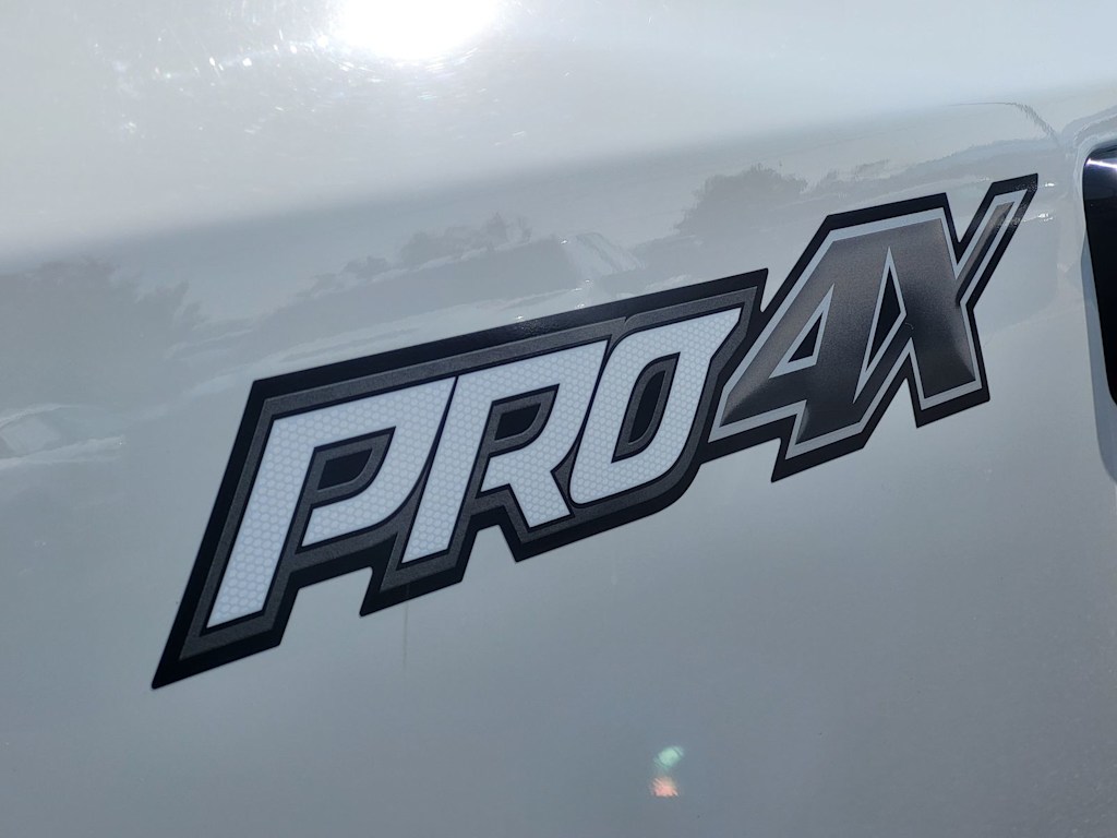 Thumbnail: 2021 Nissan Titan - 5