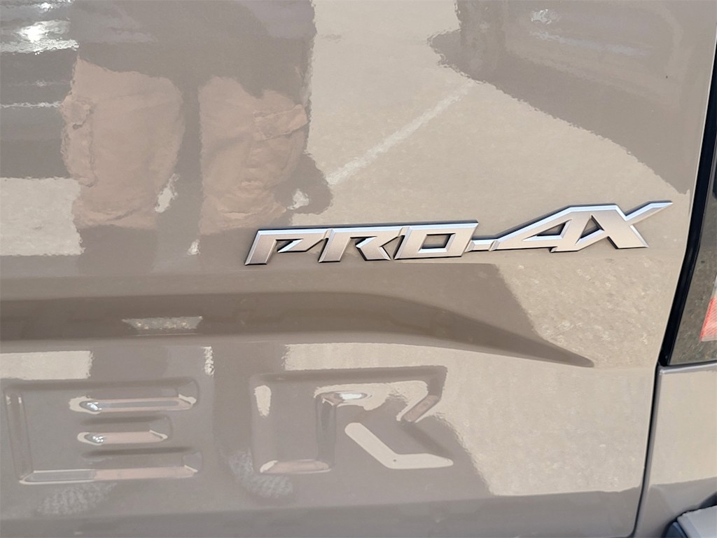 Thumbnail: 2023 Nissan Frontier - 5