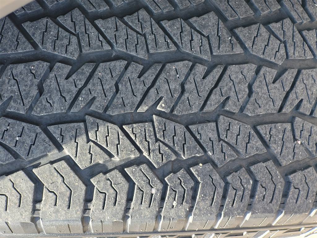 Thumbnail: 2023 Nissan Frontier - 20