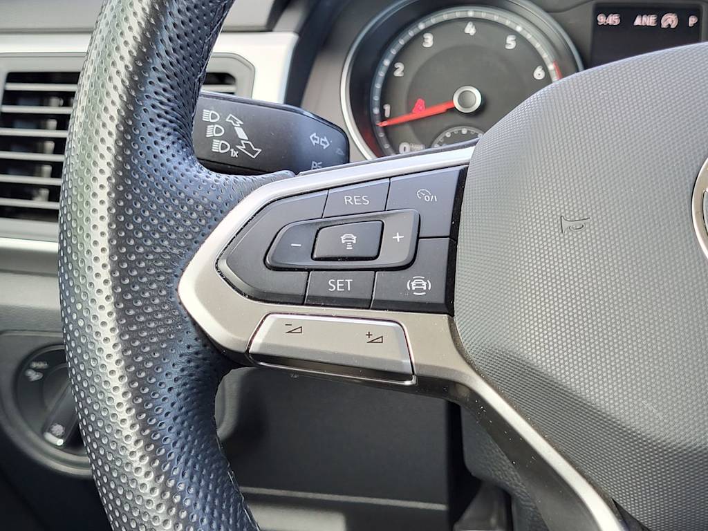 Thumbnail: 2021 Volkswagen Atlas - 23