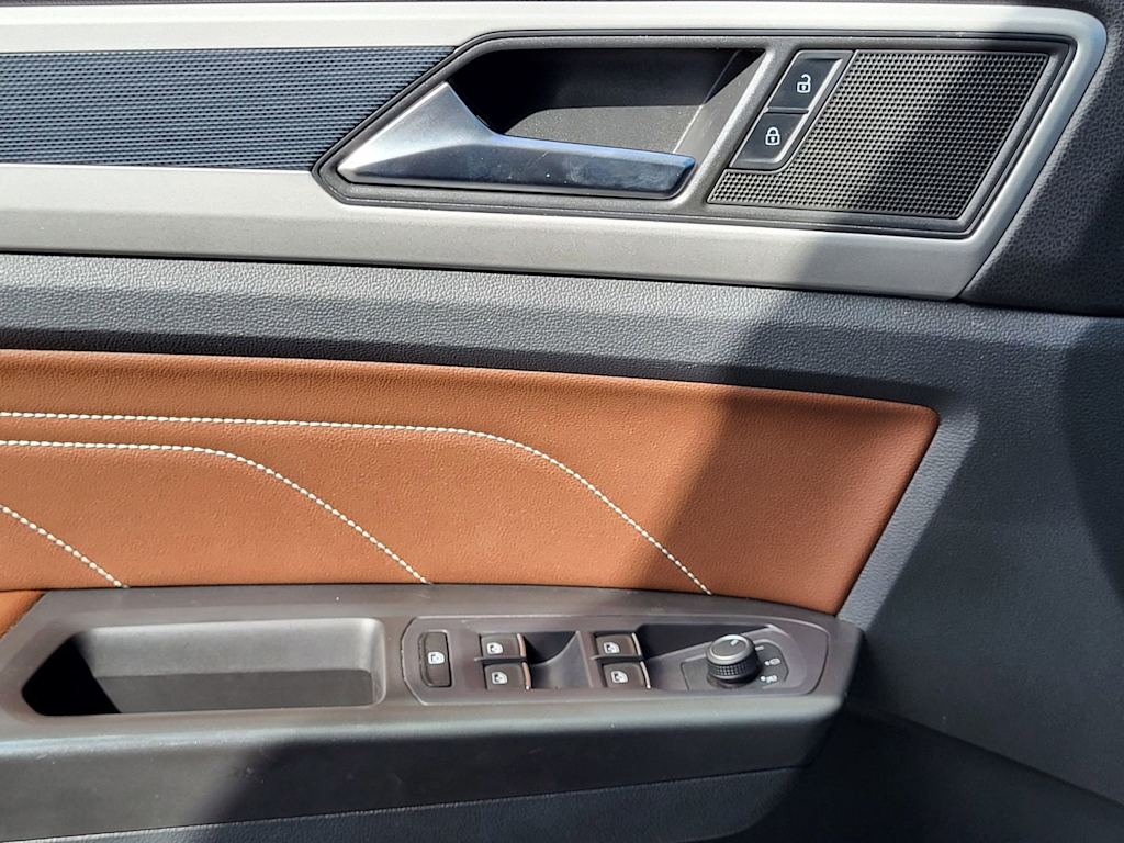 Thumbnail: 2021 Volkswagen Atlas - 22