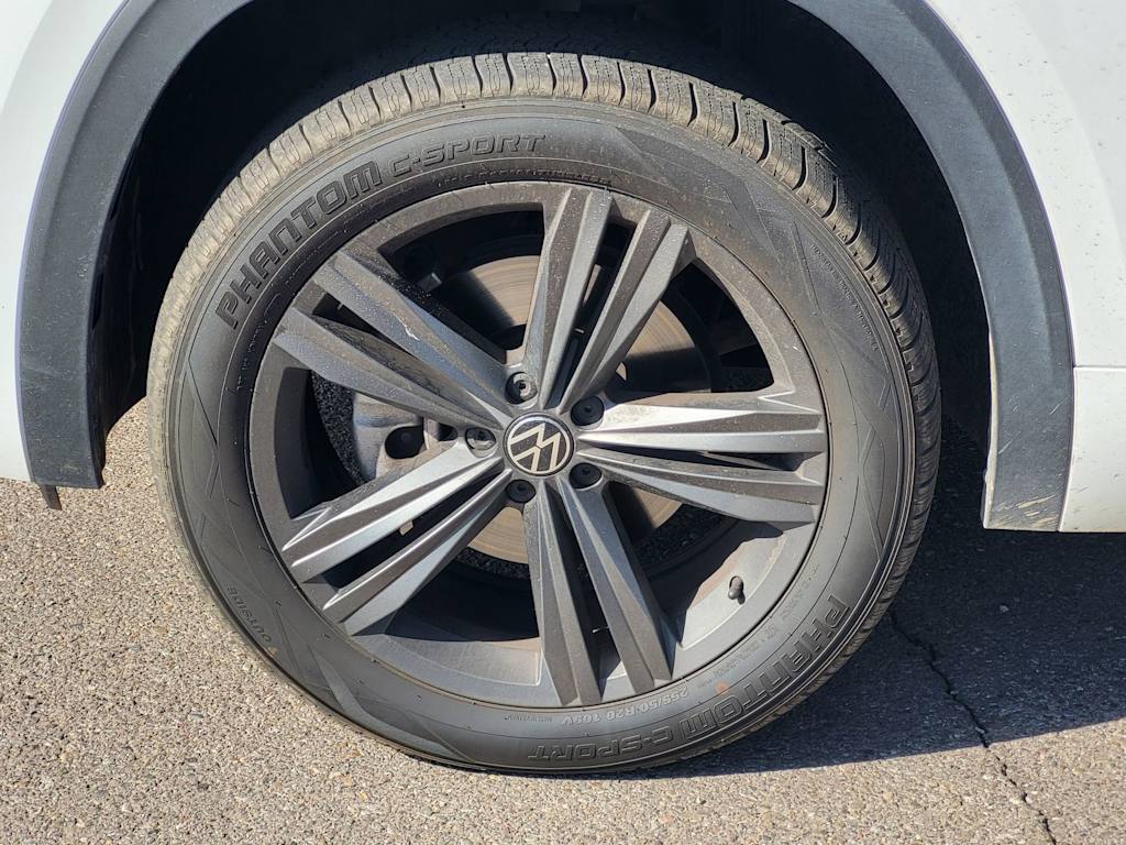 Thumbnail: 2021 Volkswagen Atlas - 20