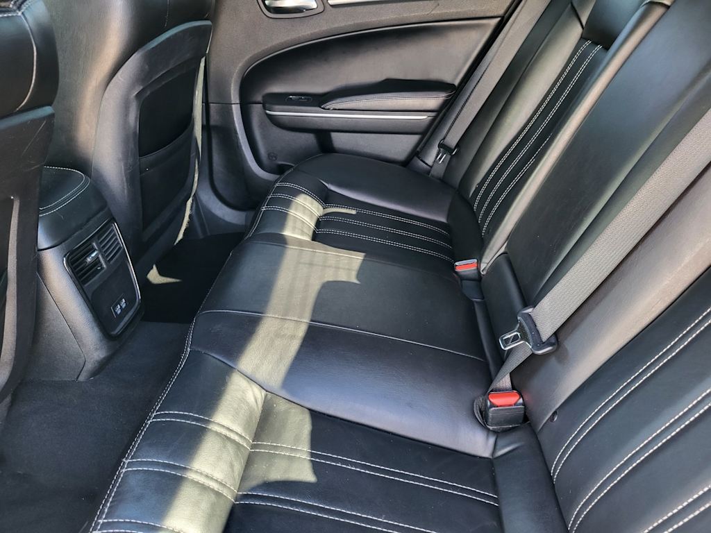 Thumbnail: 2021 Chrysler 300 - 10