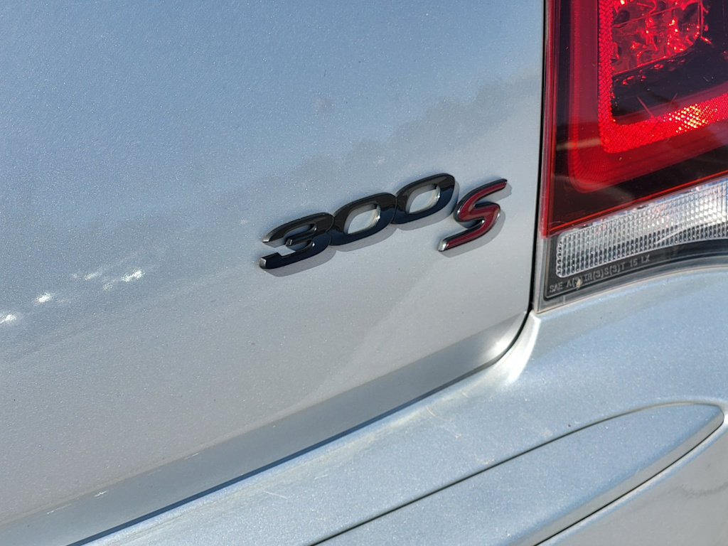 Thumbnail: 2021 Chrysler 300 - 5