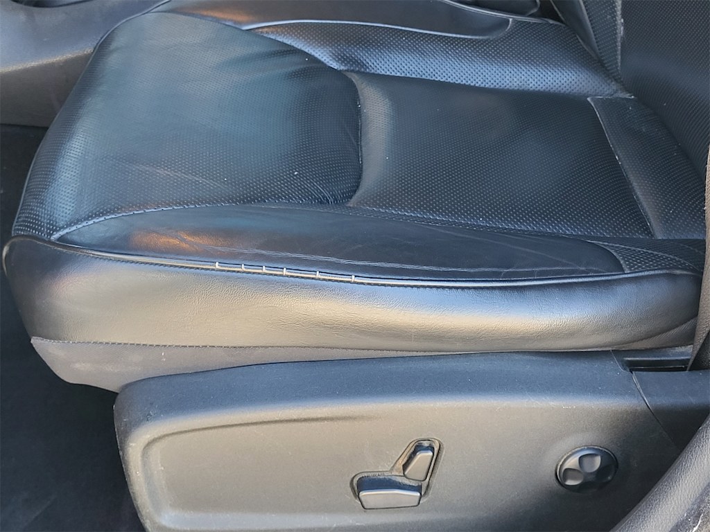 Thumbnail: 2019 Chrysler 300 - 27