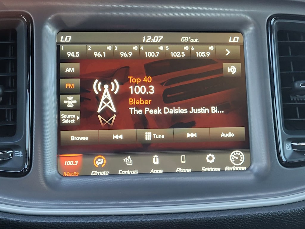 Thumbnail: 2022 Dodge Challenger - 10