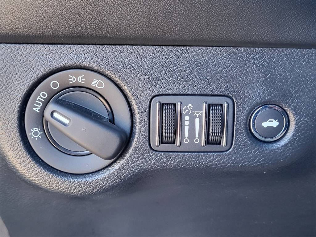 Thumbnail: 2021 Dodge Challenger - 23