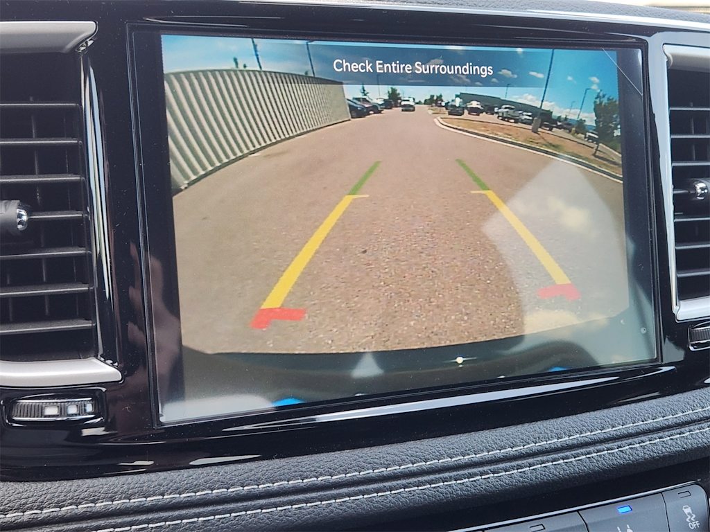 Thumbnail: 2025 Chrysler Pacifica - 21