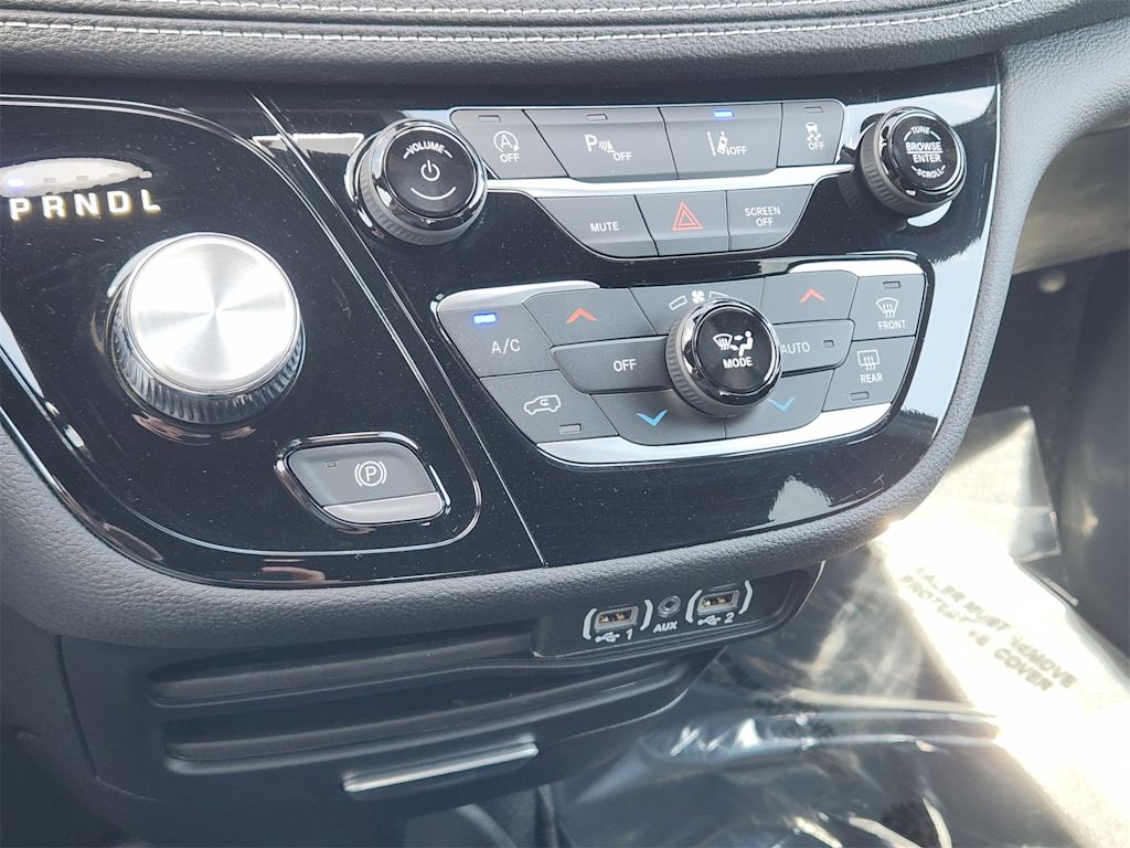 Thumbnail: 2025 Chrysler Pacifica - 22