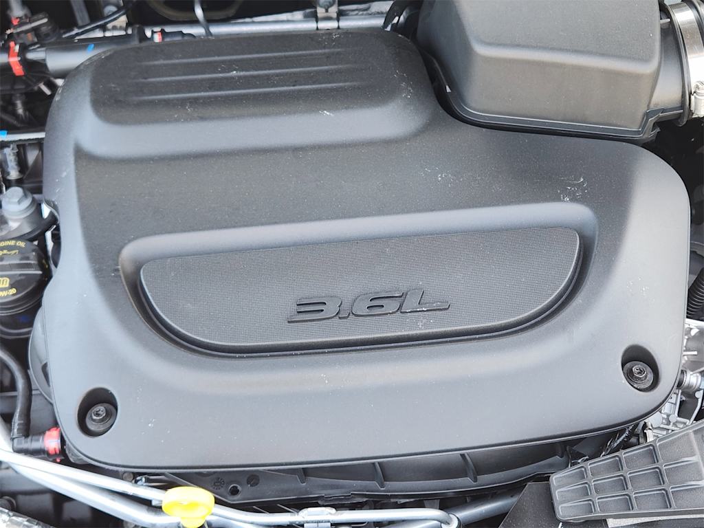 Thumbnail: 2025 Chrysler Pacifica - 9