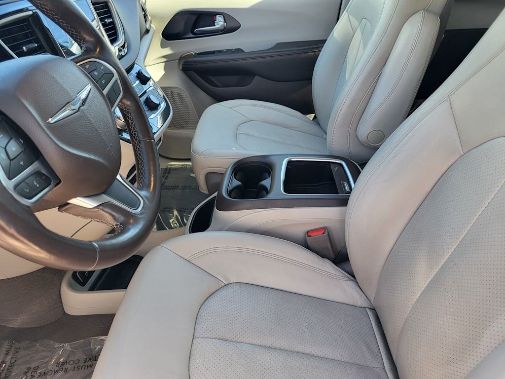 Thumbnail: 2020 Chrysler Pacifica - 9
