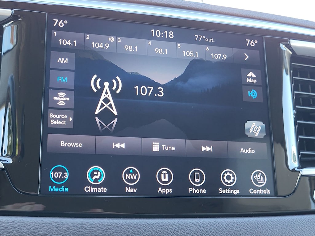 Thumbnail: 2020 Chrysler Pacifica - 11