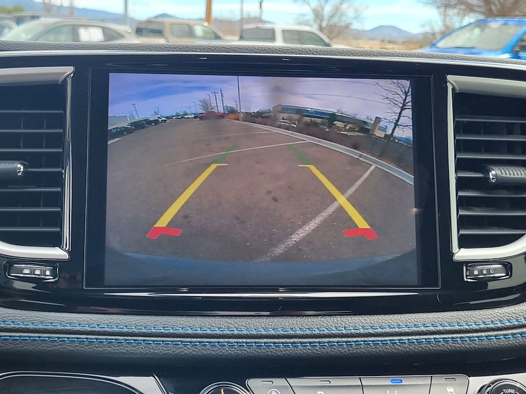 Thumbnail: 2021 Chrysler Pacifica - 26