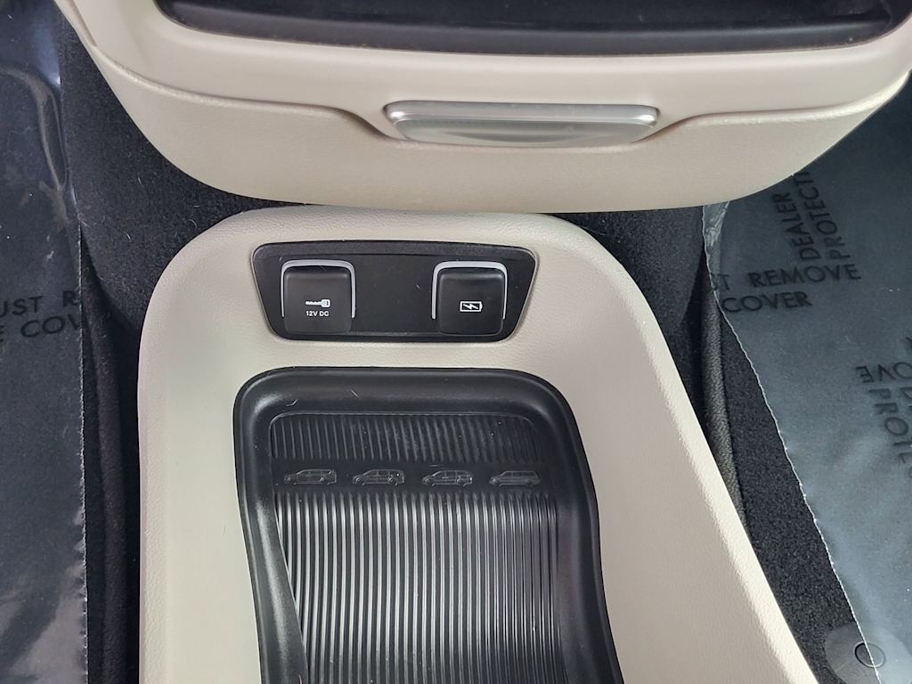 Thumbnail: 2021 Chrysler Pacifica - 30