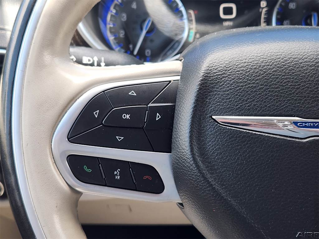 Thumbnail: 2021 Chrysler Pacifica - 29