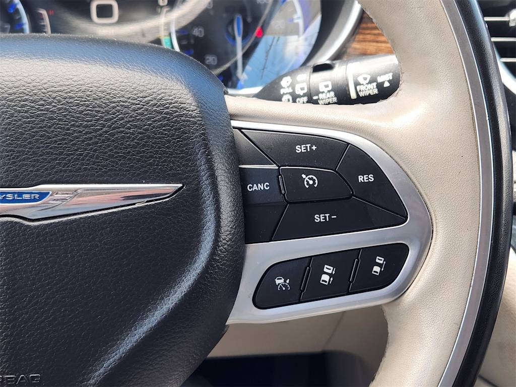 Thumbnail: 2021 Chrysler Pacifica - 30