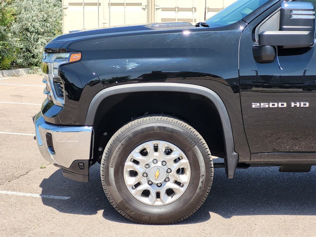 Thumbnail: 2024 Chevrolet Silverado 2500 - 8