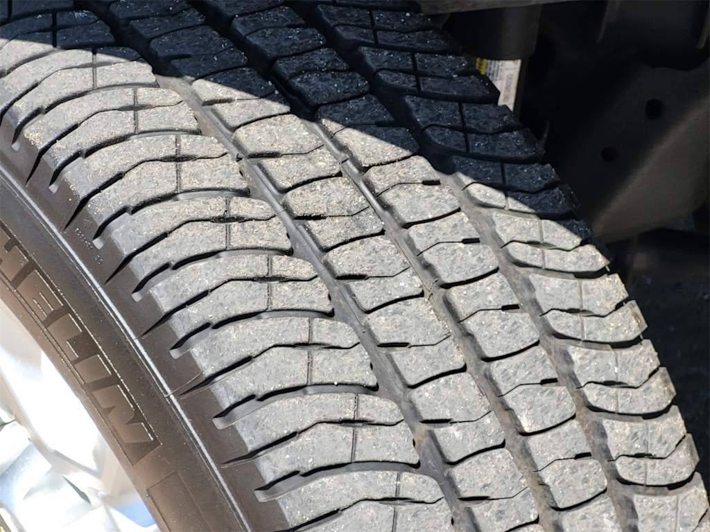 Thumbnail: 2024 Chevrolet Silverado 2500 - 19