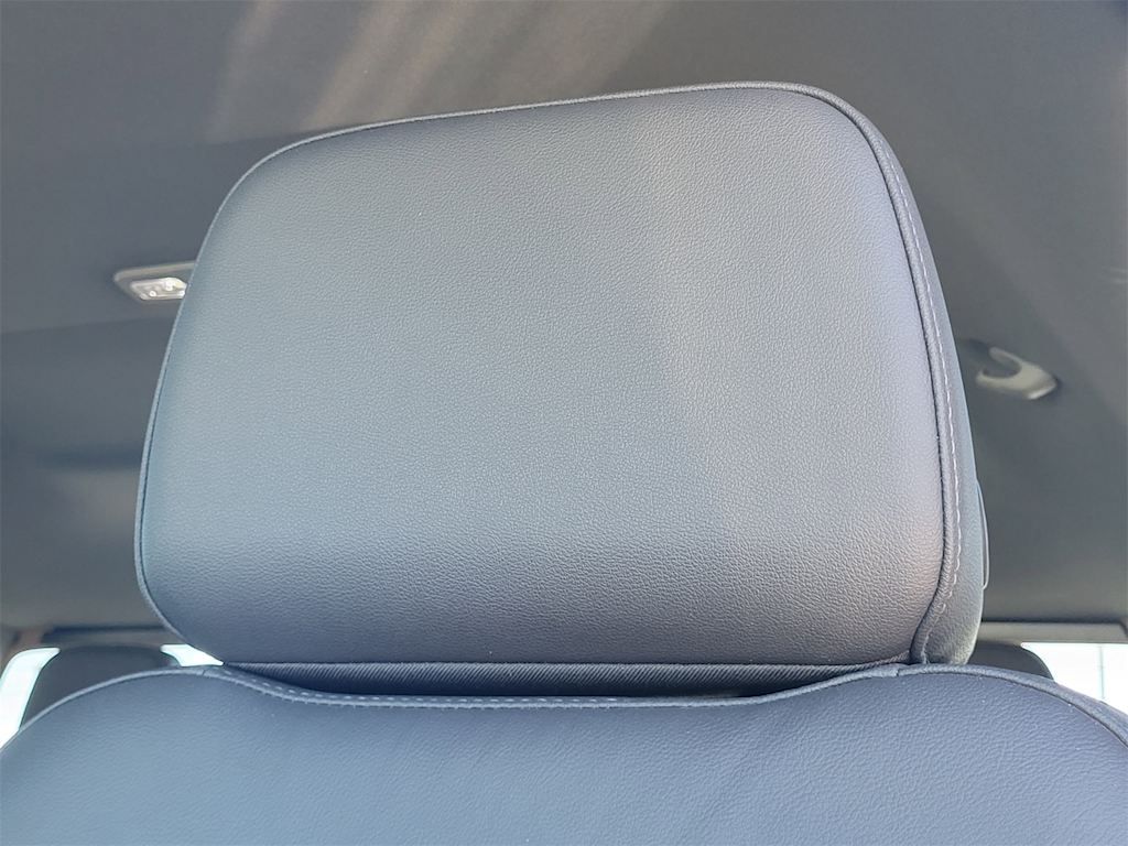 Thumbnail: 2025 Chevrolet Silverado 2500 - 19