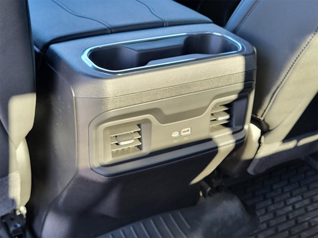 Thumbnail: 2025 Chevrolet Silverado 2500 - 28