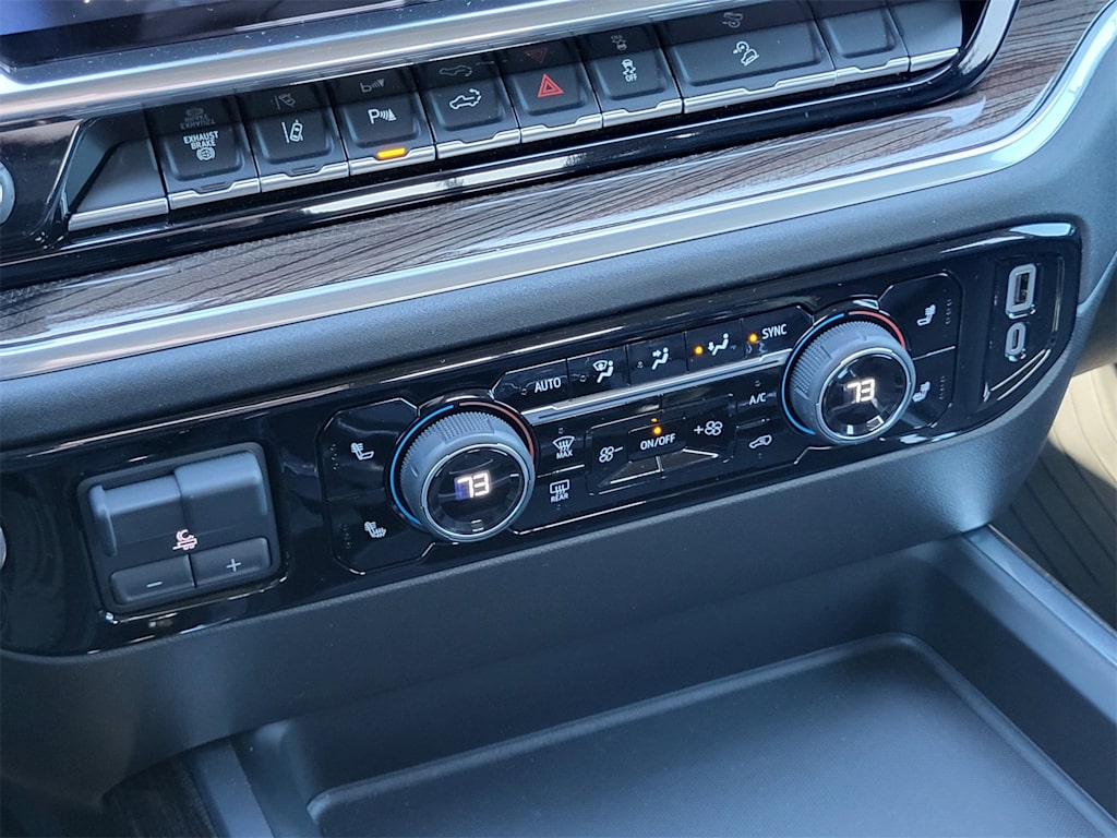 Thumbnail: 2025 Chevrolet Silverado 2500 - 21