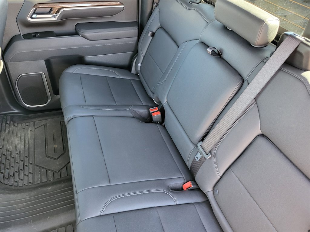 Thumbnail: 2025 Chevrolet Silverado 2500 - 9